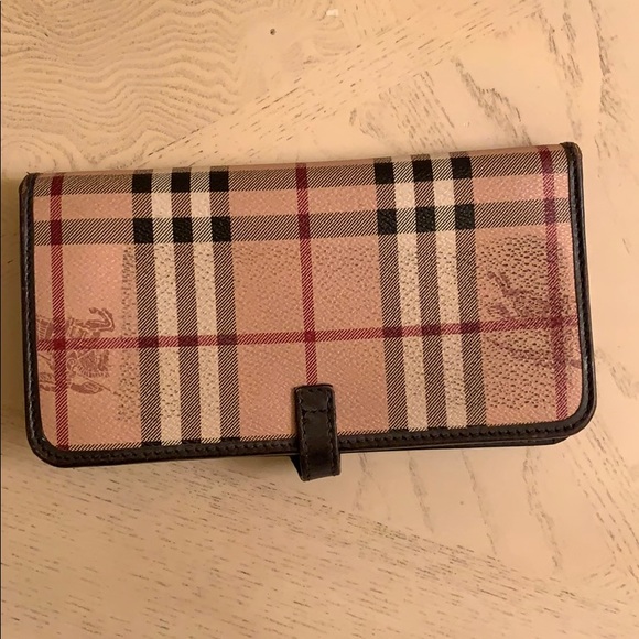 Authentic Burberry Check Wallet - Picture 5 of 7
